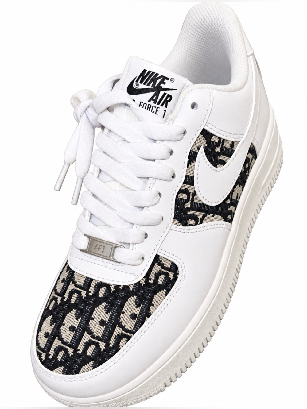 Nike Men White Sneakers with Black Pattern